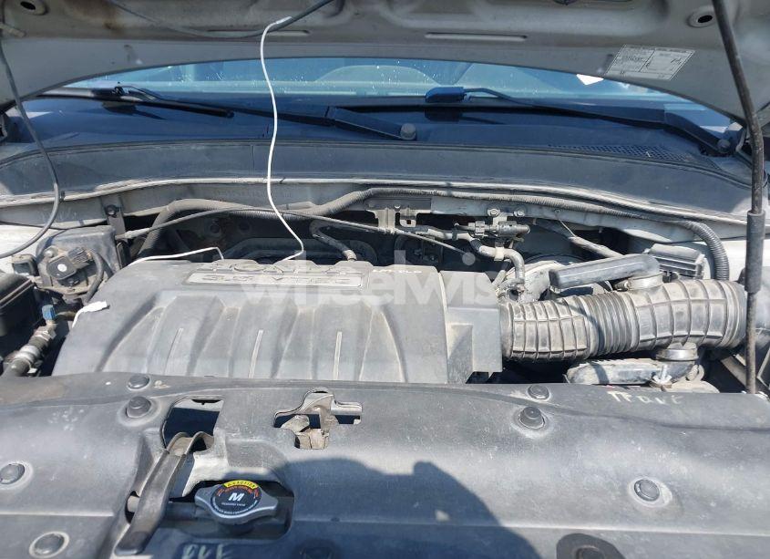 Photo 10 of 2005 Honda Pilot EX (VIN 5FNYF18415B003335)