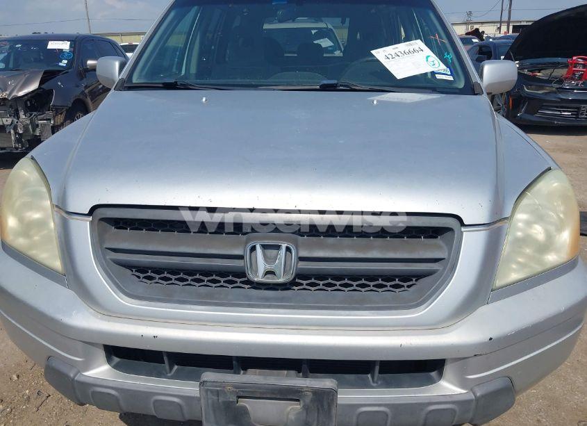 Photo 12 of 2005 Honda Pilot EX (VIN 5FNYF18415B003335)