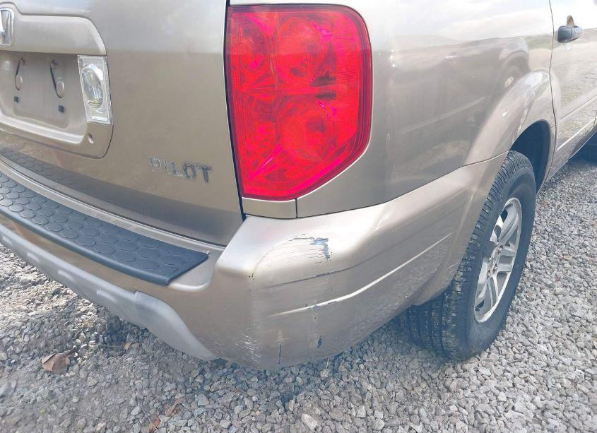 Photo 6 of 2005 Honda Pilot EX (VIN 5FNYF18415B008597)