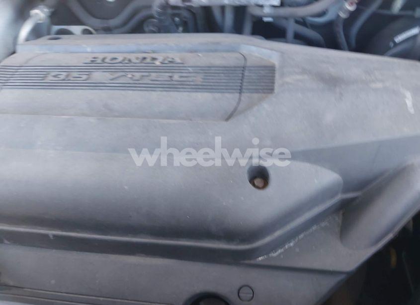 Photo 10 of 2004 Honda Pilot EX (VIN 5FNYF18434B001133)