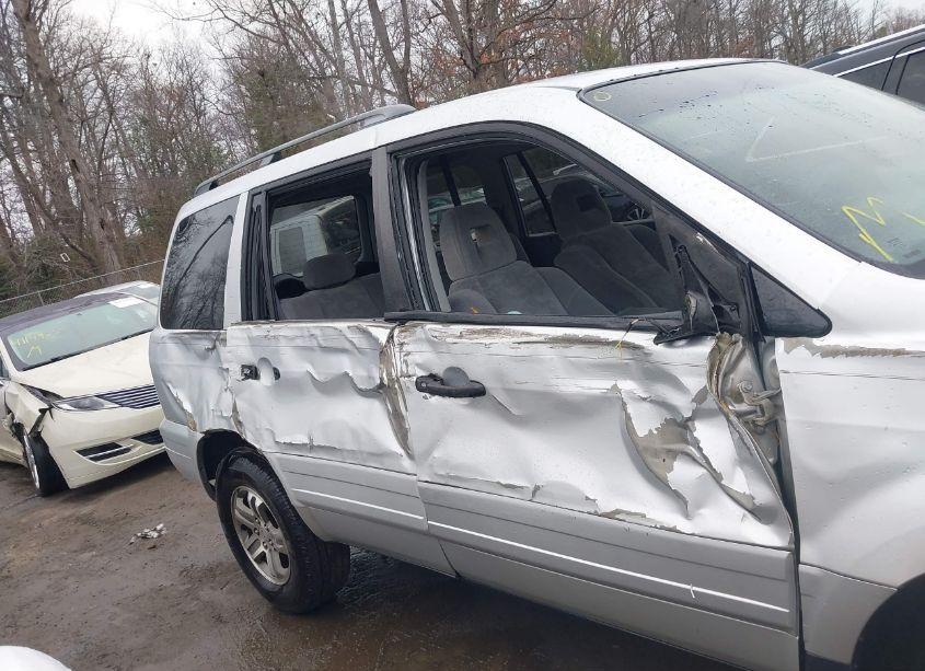 Photo 13 of 2005 Honda Pilot EX (VIN 5FNYF18435B029497)
