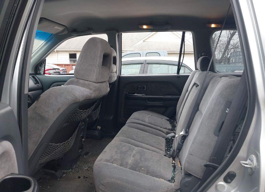 Photo 8 of 2005 Honda Pilot EX (VIN 5FNYF18435B029497)