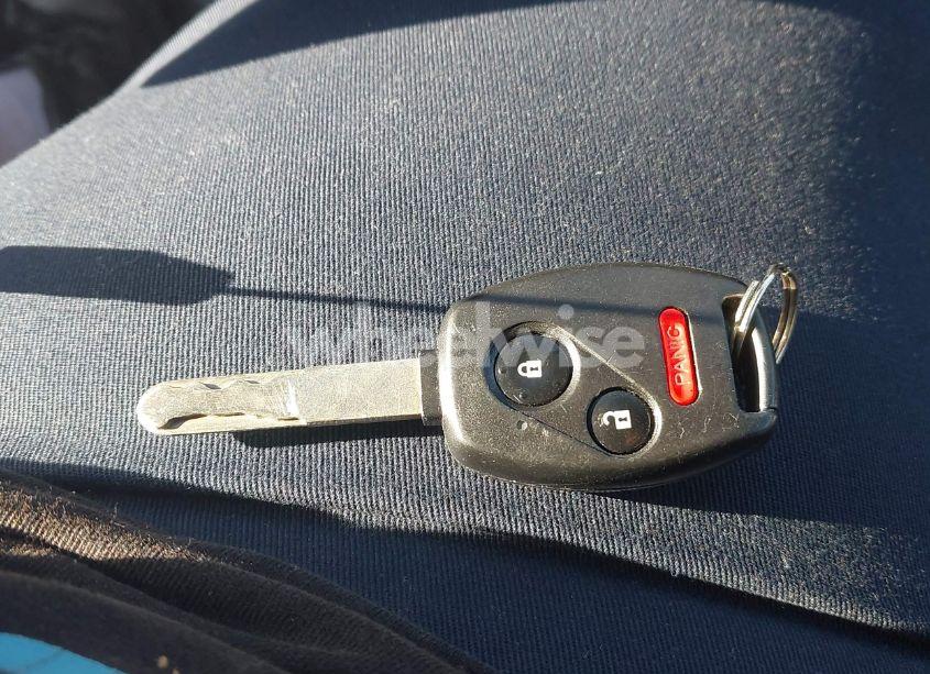 Photo 11 of 2005 Honda Pilot EX (VIN 5FNYF18435B065447)