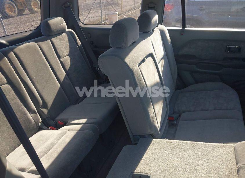 Photo 8 of 2005 Honda Pilot EX (VIN 5FNYF18435B065447)