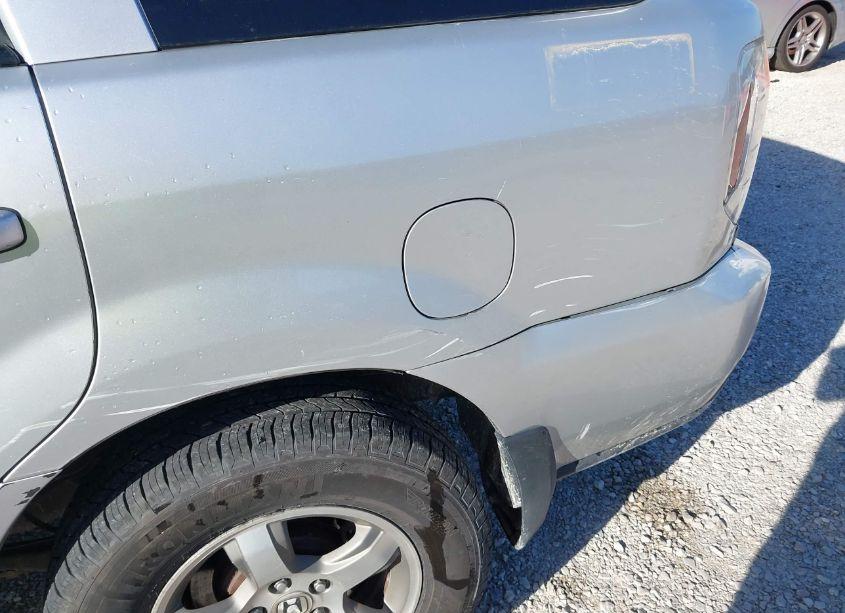 Photo 12 of 2006 Honda Pilot EX (VIN 5FNYF18436B010692)