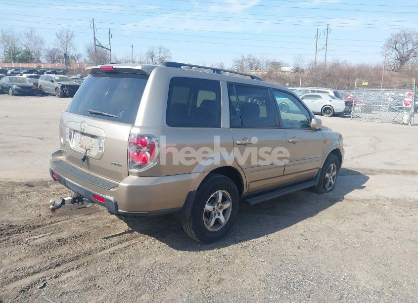Photo 4 of 2007 Honda Pilot EX (VIN 5FNYF18437B012105)