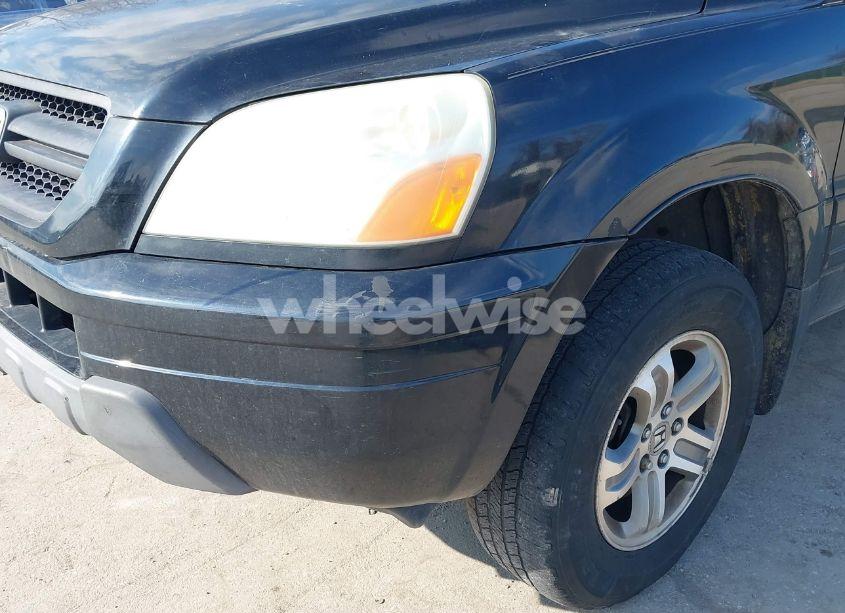 Photo 13 of 2005 Honda Pilot EX (VIN 5FNYF18445B052092)