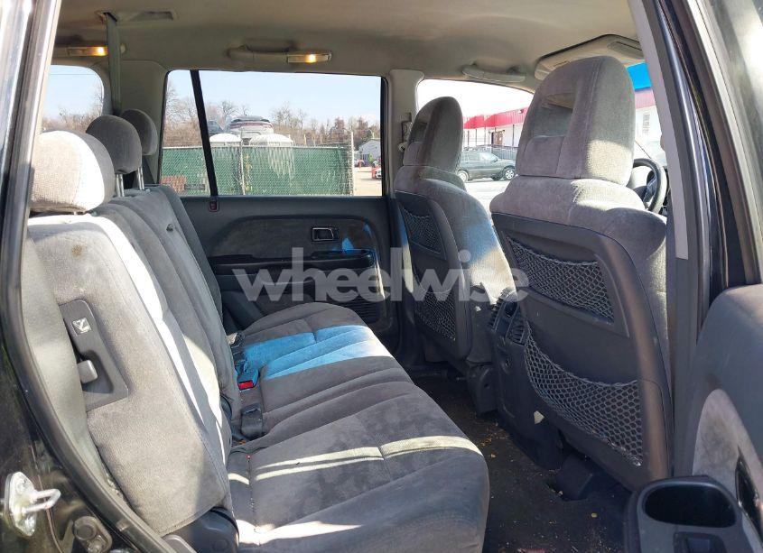 Photo 8 of 2005 Honda Pilot EX (VIN 5FNYF18445B052092)