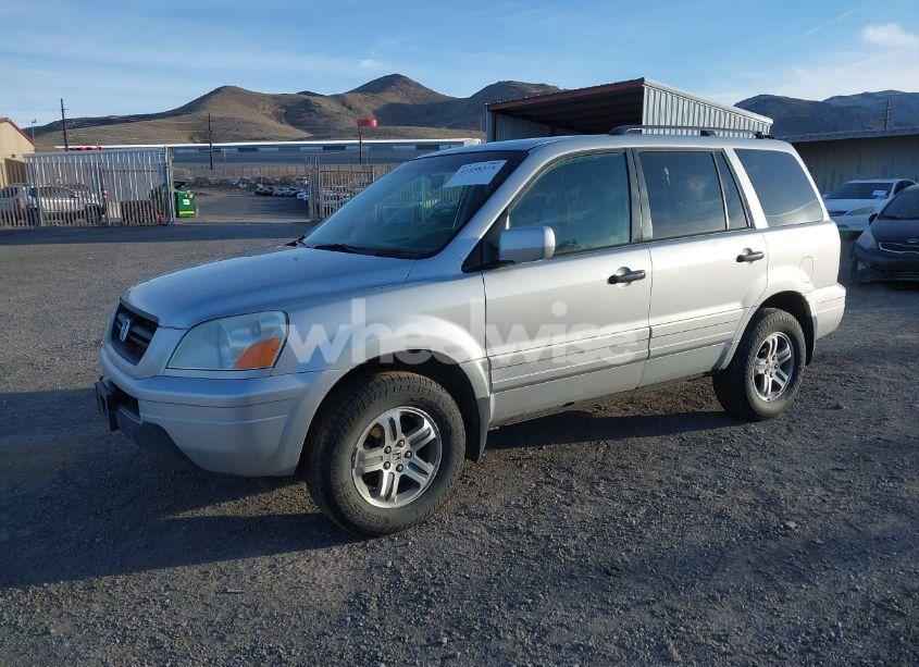 Photo 2 of 2005 Honda Pilot EX (VIN 5FNYF18445B065795)