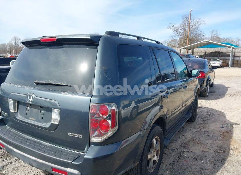 Photo 4 of 2006 Honda Pilot EX (VIN 5FNYF18446B013634)