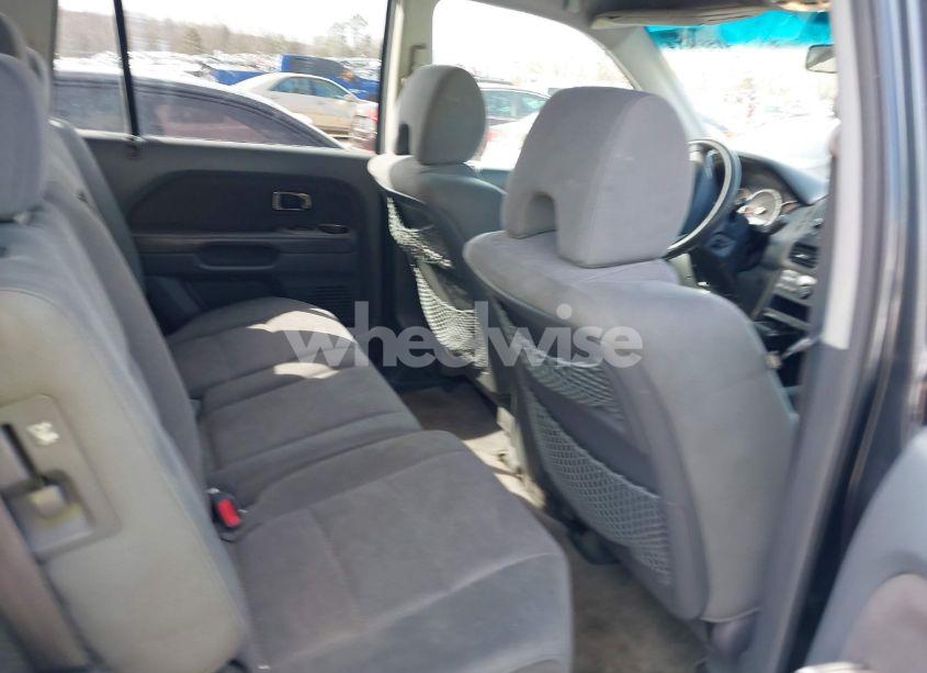 Photo 8 of 2006 Honda Pilot EX (VIN 5FNYF18446B013634)