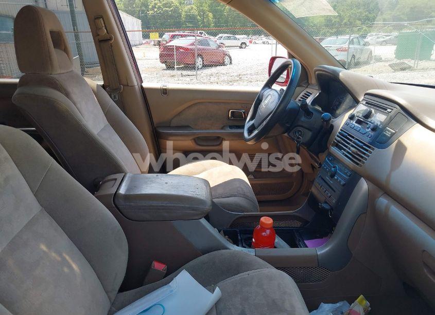 Photo 5 of 2005 Honda Pilot EX (VIN 5FNYF18455B010594)