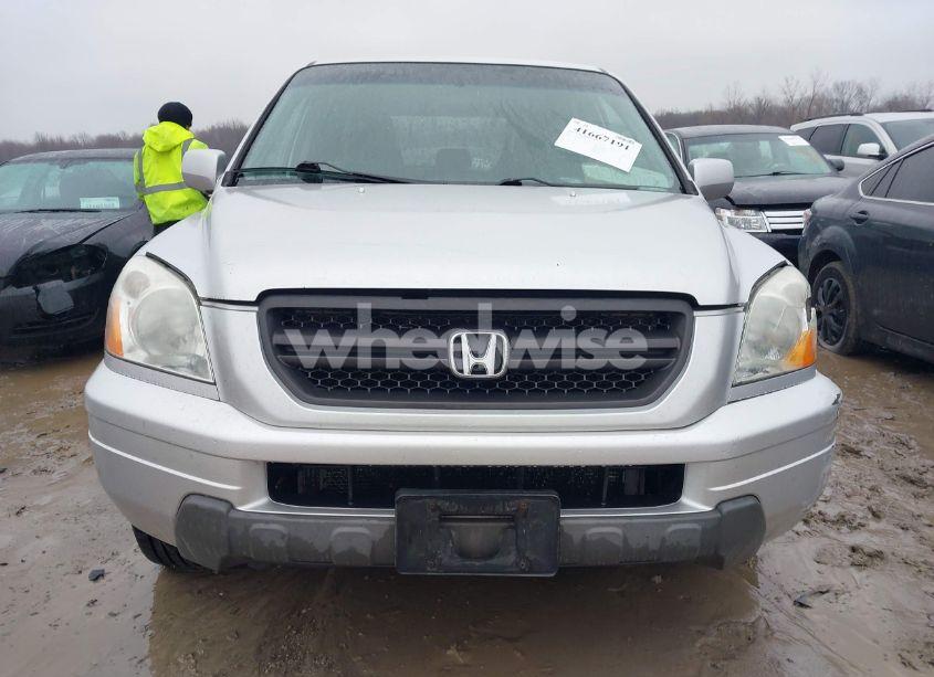 Photo 11 of 2005 Honda Pilot EX (VIN 5FNYF18455B055356)