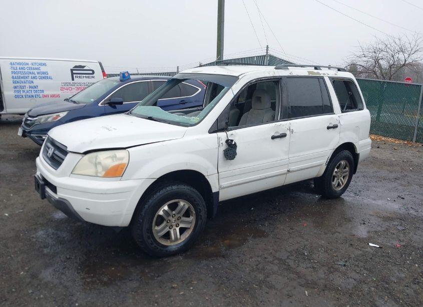 Photo 2 of 2005 Honda Pilot EX (VIN 5FNYF18465B000365)