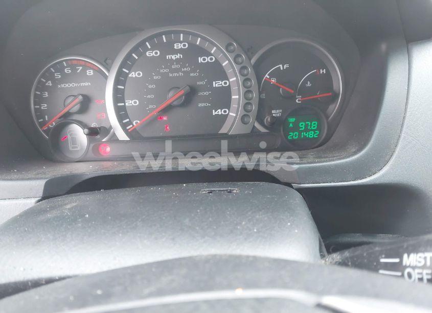 Photo 15 of 2005 Honda Pilot EX (VIN 5FNYF18465B045614)