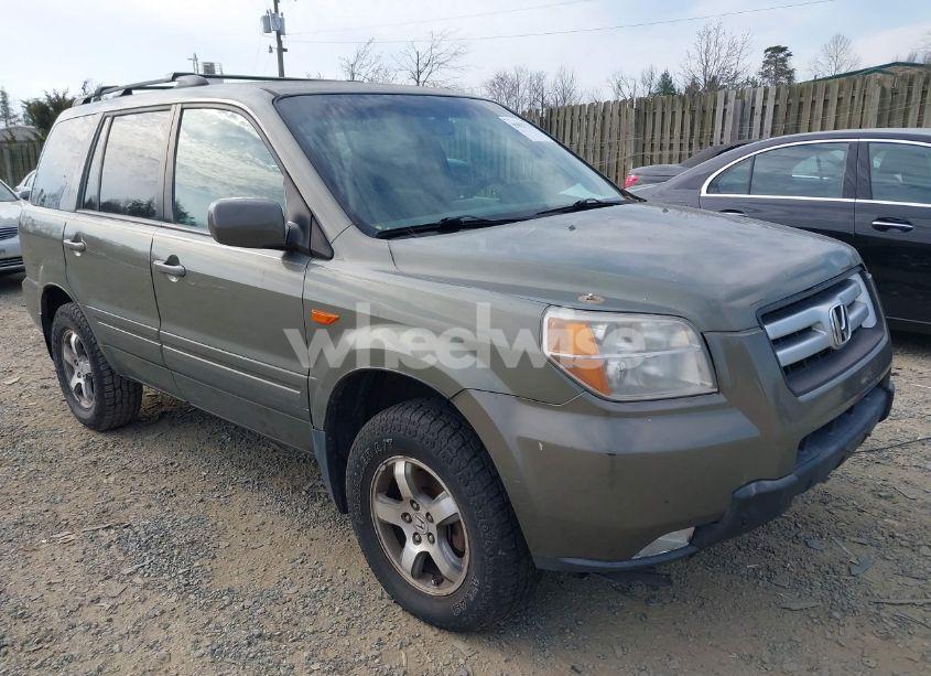 2007 Honda Pilot EX (VIN 5FNYF18467B011322) main photo