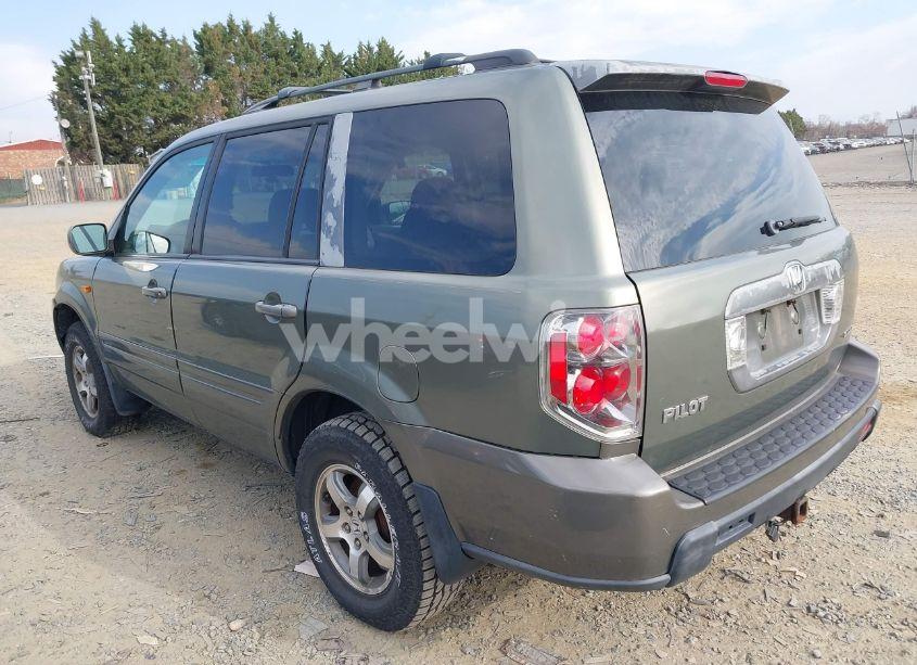 Photo 3 of 2007 Honda Pilot EX (VIN 5FNYF18467B011322)