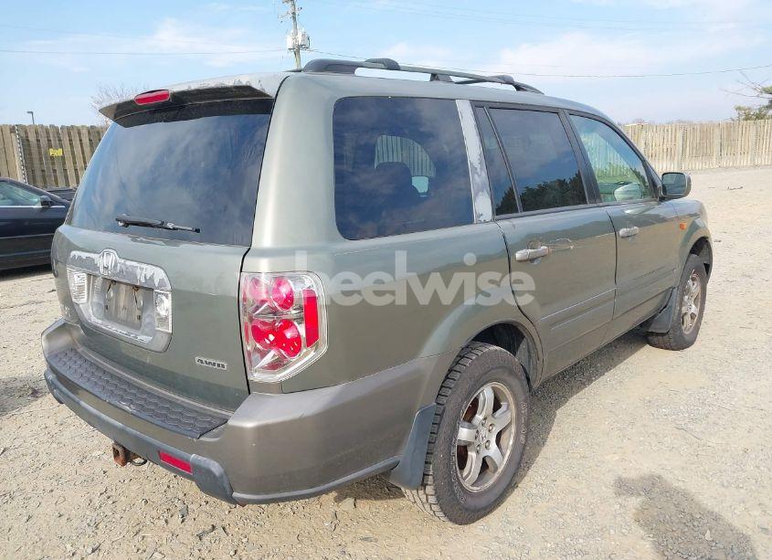 Photo 4 of 2007 Honda Pilot EX (VIN 5FNYF18467B011322)