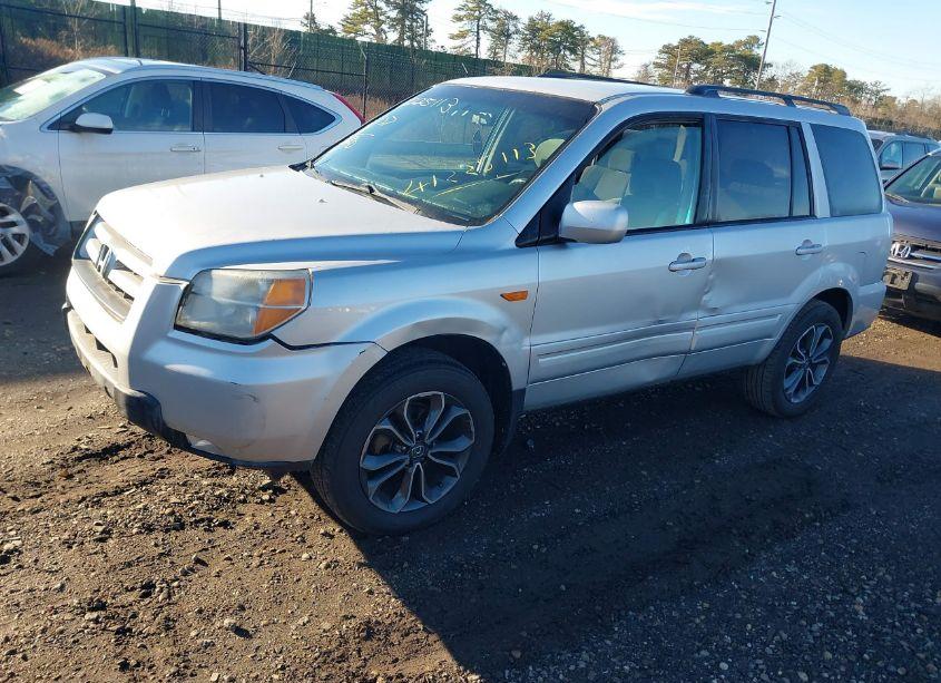 Photo 2 of 2008 Honda Pilot EX (VIN 5FNYF18468B011421)