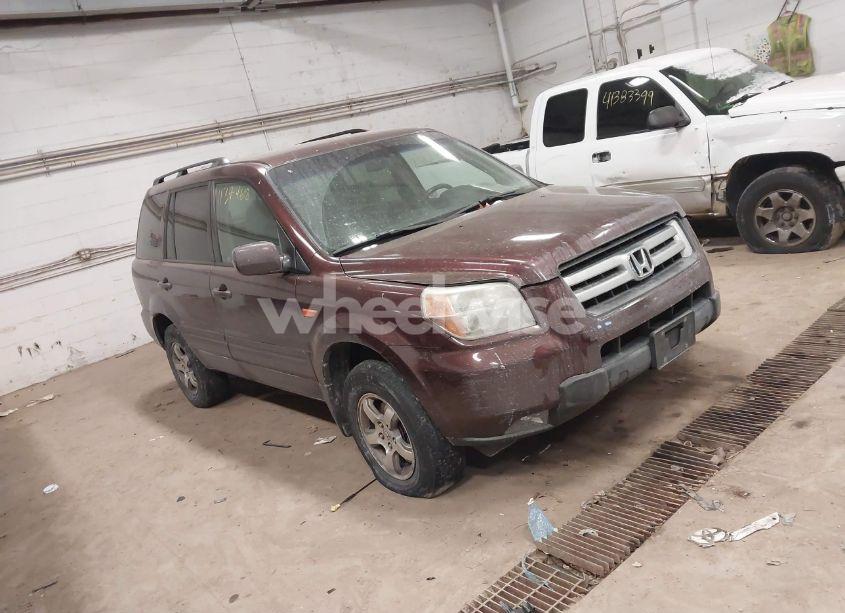 2008 Honda Pilot EX (VIN 5FNYF18468B056018) main photo