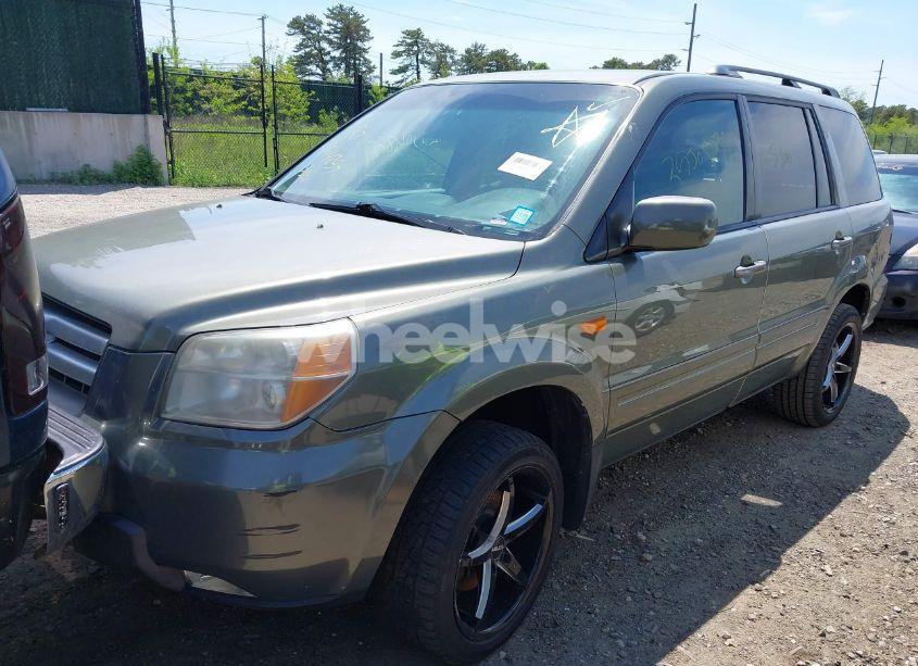 Photo 2 of 2007 Honda Pilot EX (VIN 5FNYF18477B019459)