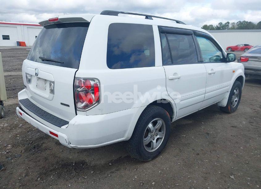 Photo 4 of 2007 Honda Pilot EX (VIN 5FNYF18477B032602)