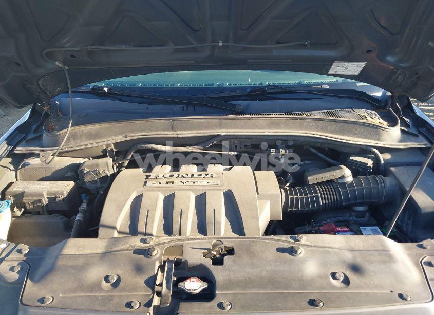 Photo 10 of 2005 Honda Pilot EX (VIN 5FNYF18485B010461)