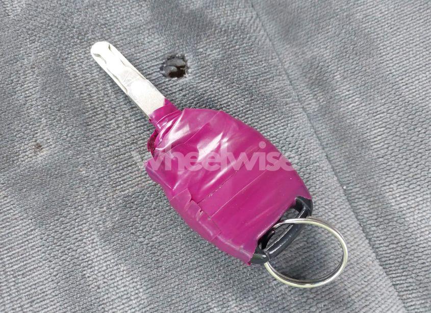 Photo 11 of 2005 Honda Pilot EX (VIN 5FNYF18485B050765)