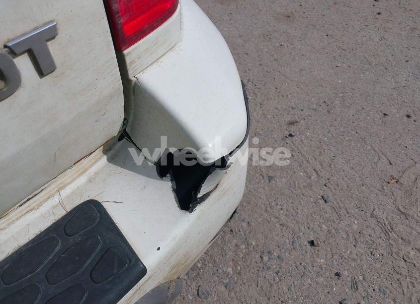 Photo 6 of 2005 Honda Pilot EX (VIN 5FNYF18485B050765)