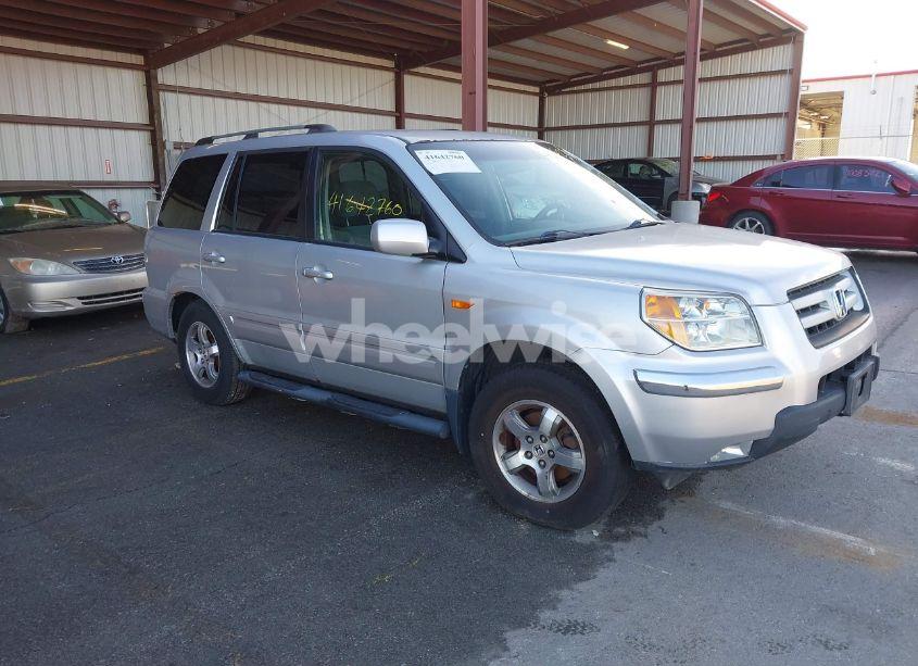 2006 Honda Pilot EX (VIN 5FNYF18486B005102) main photo