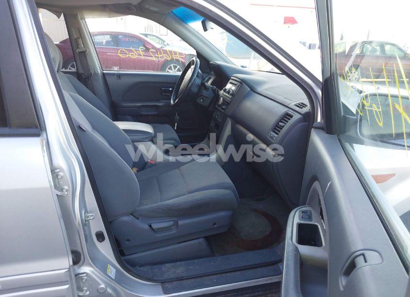 Photo 5 of 2006 Honda Pilot EX (VIN 5FNYF18486B005102)