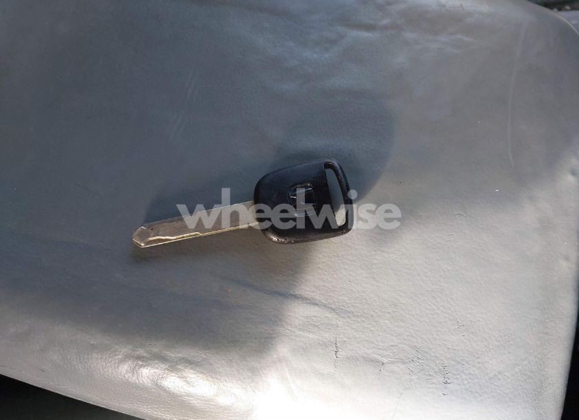 Photo 11 of 2004 Honda Pilot EX (VIN 5FNYF18494B009639)