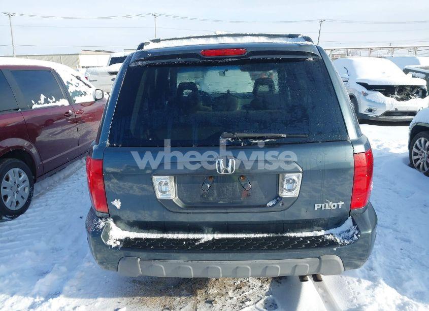 Photo 16 of 2004 Honda Pilot EX (VIN 5FNYF18494B009639)