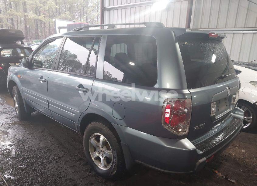 Photo 3 of 2006 Honda Pilot EX (VIN 5FNYF18496B018747)