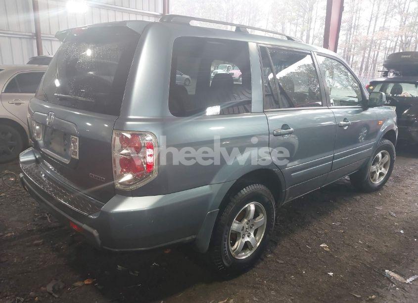 Photo 4 of 2006 Honda Pilot EX (VIN 5FNYF18496B018747)