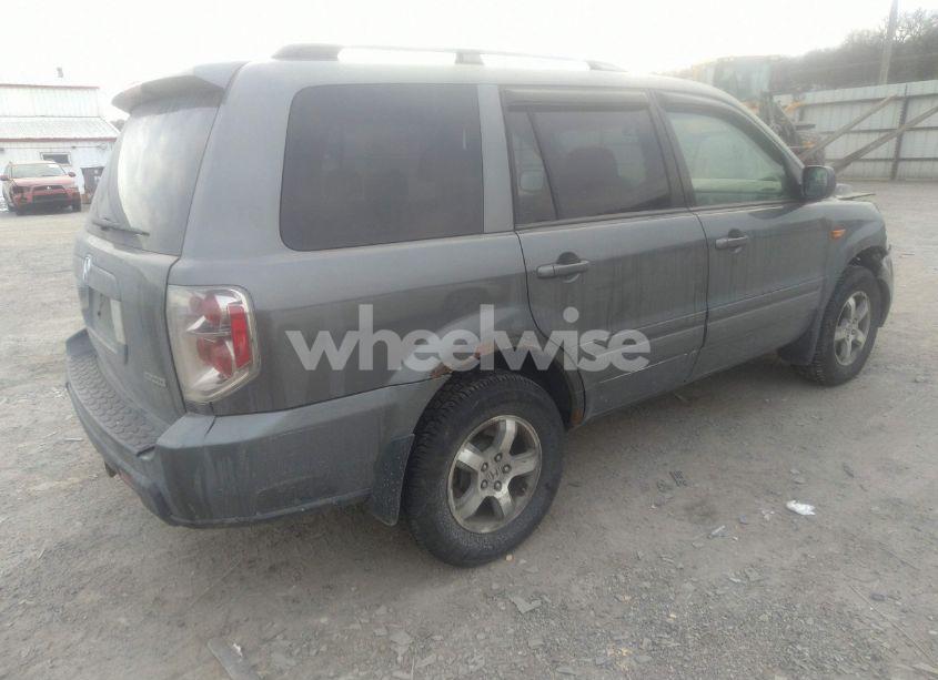 Photo 4 of 2007 Honda Pilot EX (VIN 5FNYF18497B013520)