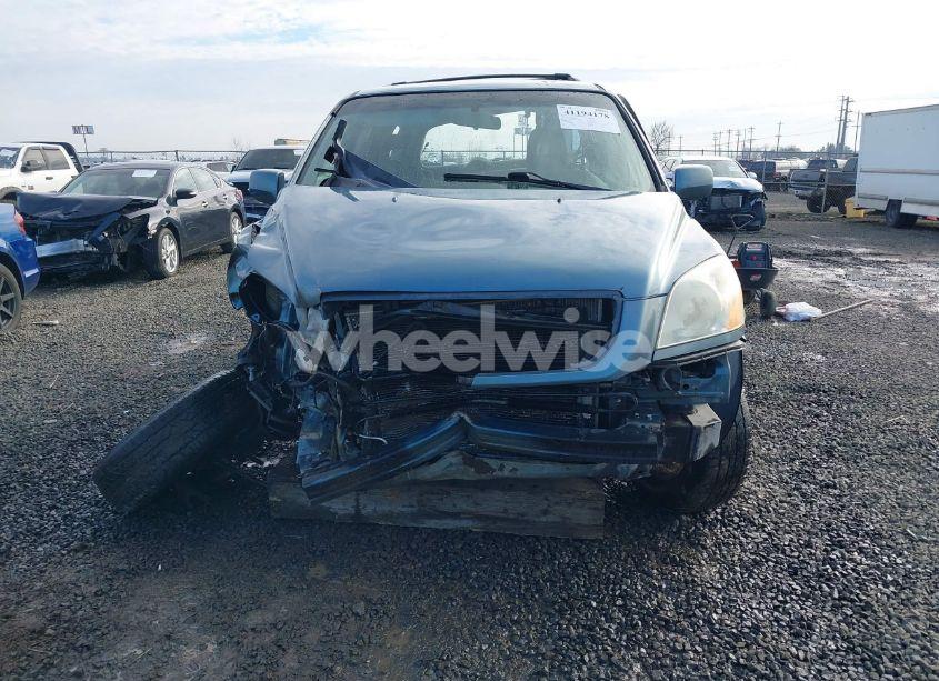 Photo 11 of 2005 Honda Pilot EX (VIN 5FNYF184X5B025978)