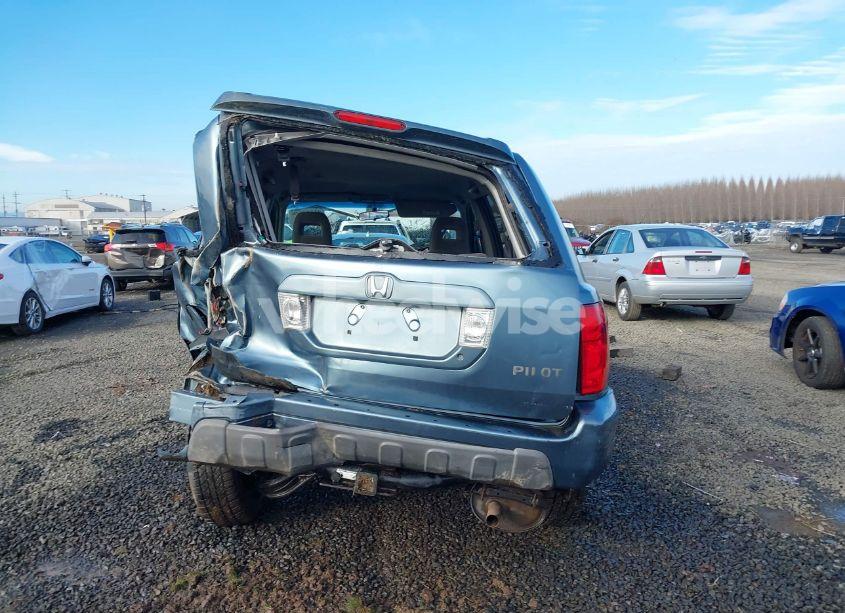 Photo 15 of 2005 Honda Pilot EX (VIN 5FNYF184X5B025978)