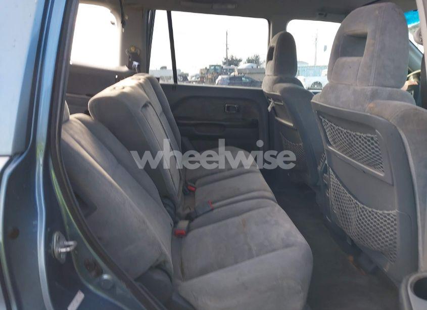 Photo 8 of 2005 Honda Pilot EX (VIN 5FNYF184X5B025978)