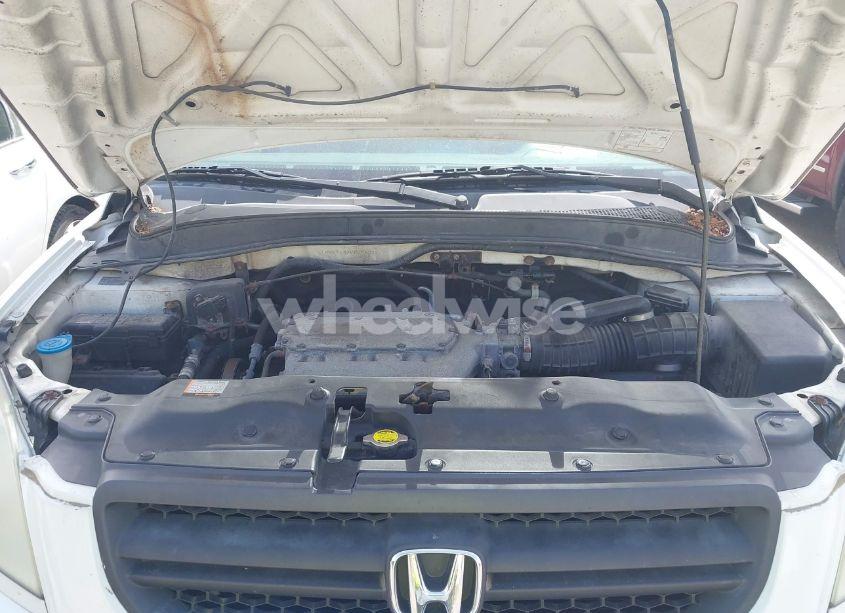 Photo 10 of 2005 Honda Pilot EX (VIN 5FNYF184X5B052047)