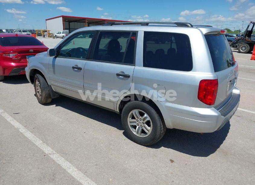 Photo 3 of 2005 Honda Pilot EX (VIN 5FNYF184X5B061766)