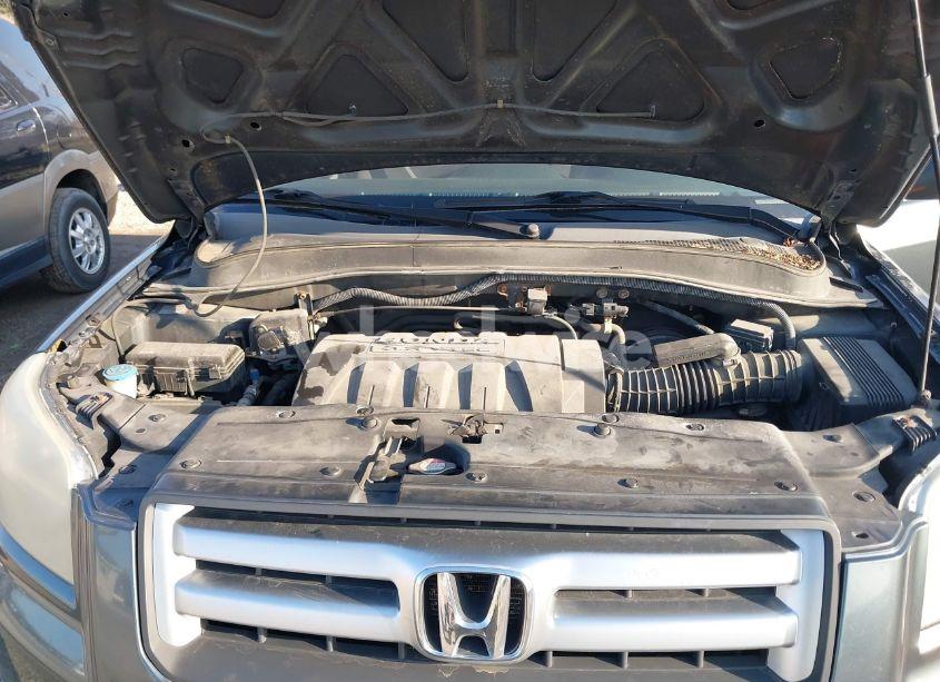 Photo 10 of 2006 Honda Pilot EX (VIN 5FNYF184X6B000600)