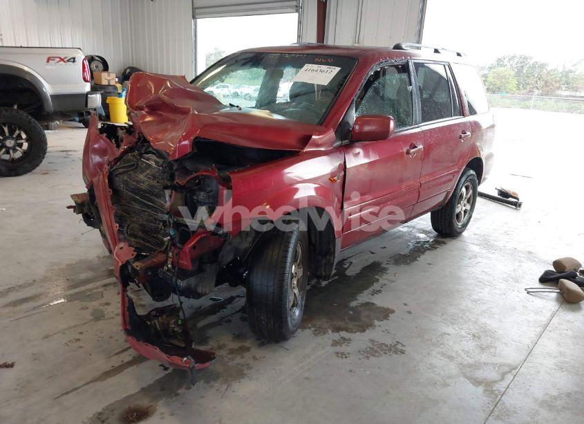 Photo 2 of 2006 Honda Pilot EX (VIN 5FNYF184X6B025707)