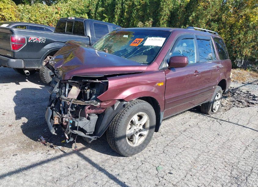 Photo 2 of 2007 Honda Pilot EX (VIN 5FNYF184X7B008763)