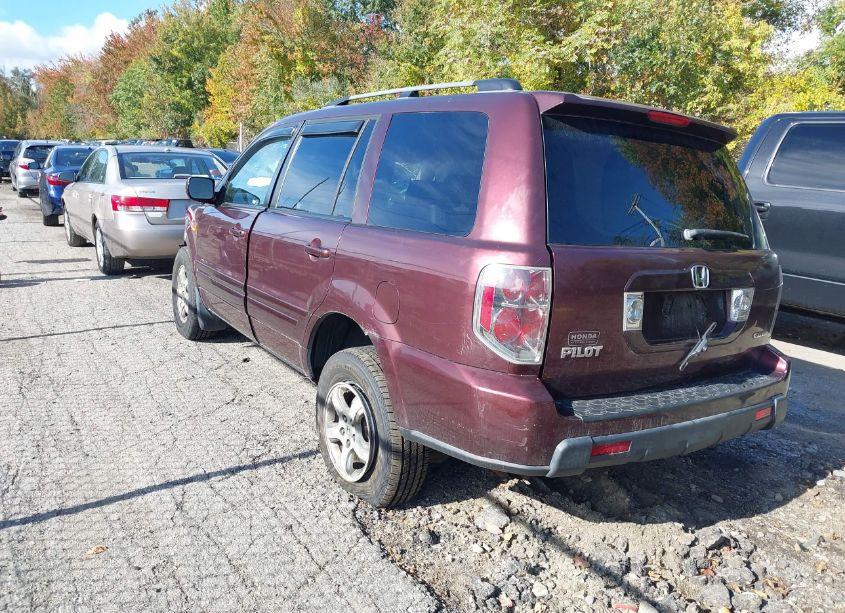 Photo 3 of 2007 Honda Pilot EX (VIN 5FNYF184X7B008763)