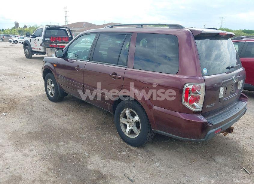 Photo 3 of 2007 Honda Pilot EX (VIN 5FNYF184X7B024025)