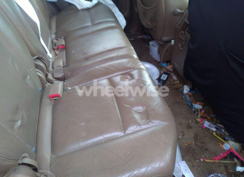 Photo 8 of 2004 Honda Pilot EX-L (VIN 5FNYF18504B009571)