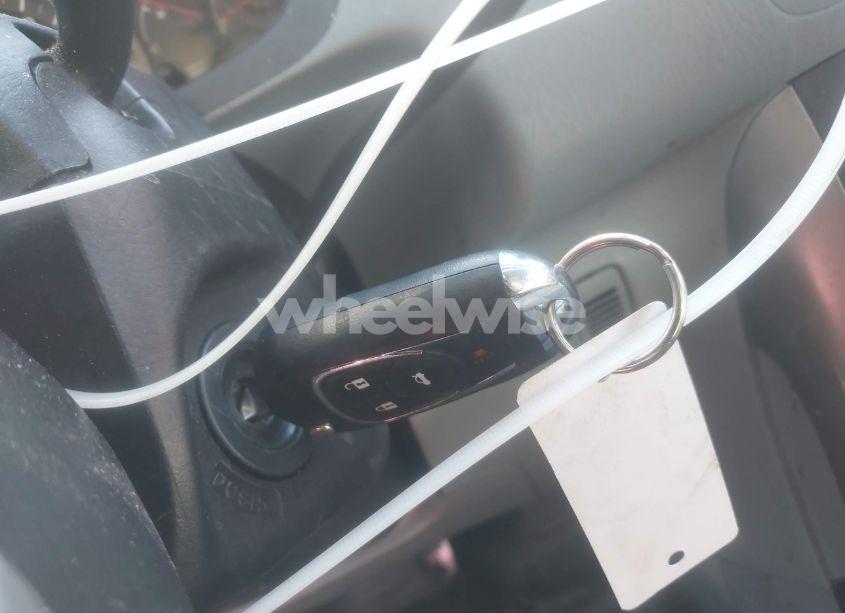 Photo 11 of 2005 Honda Pilot EX-L (VIN 5FNYF18505B039204)