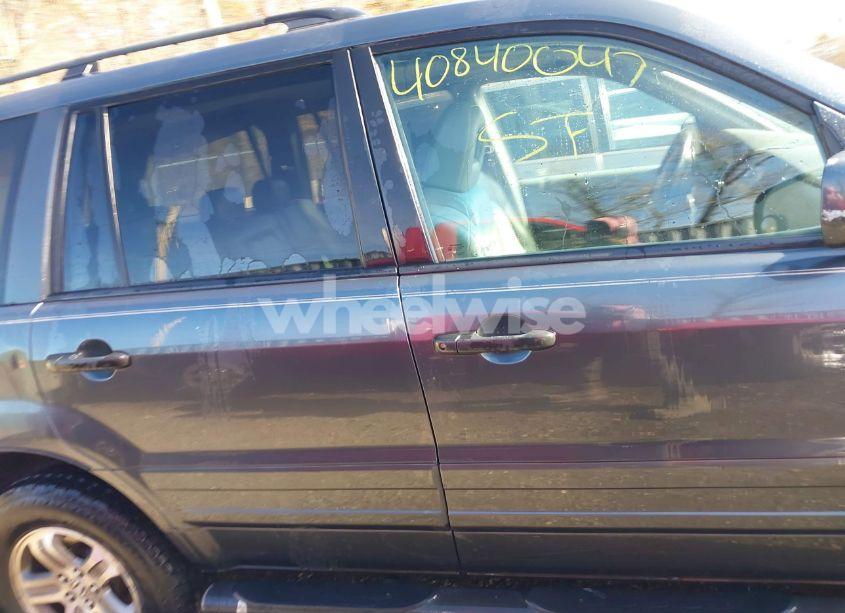 Photo 13 of 2005 Honda Pilot EX-L (VIN 5FNYF18505B039204)