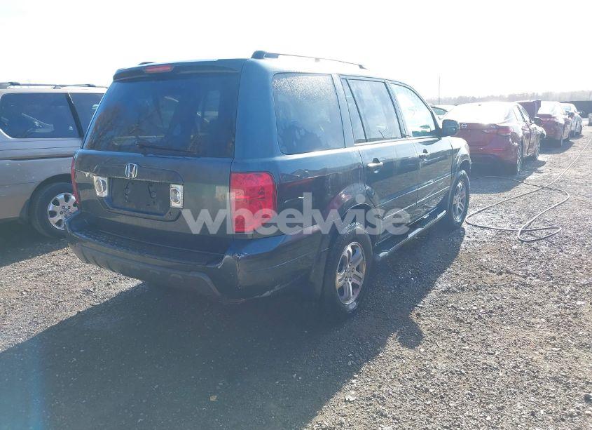 Photo 4 of 2005 Honda Pilot EX-L (VIN 5FNYF18505B039204)